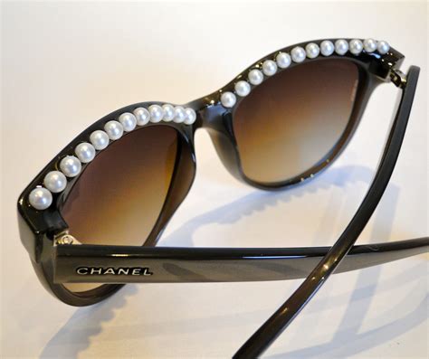 chanel pearl glasses frames|chanel knockoff sunglasses with pearls.